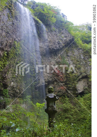 丹京神社(島根縣衝木郡)的丹京瀑布(Otaki) 丹京神社(島根縣衝木郡)的丹京瀑布(Otaki) 59903862