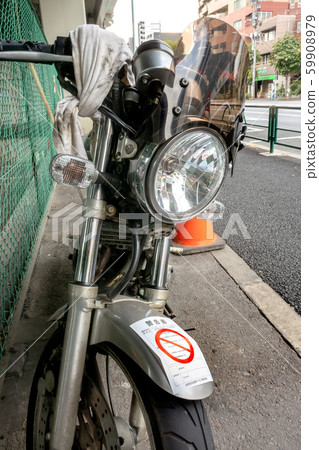 Parking violation bike 59908979