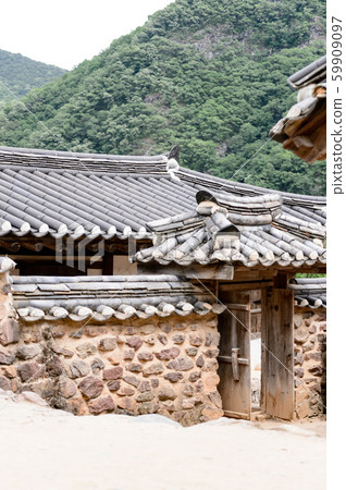 韓國安東傳統韓屋的美麗木製建築 59909097