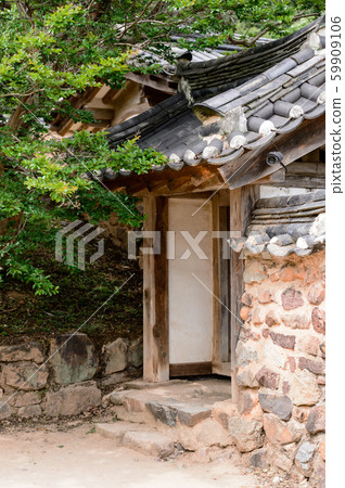 韓國安東傳統韓屋的美麗木製建築 59909106