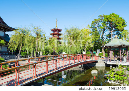 Kawasaki Daishi Hiramaji Yasuragi Bridge and Tsuruno Pond (Kawasaki City, Kanagawa Prefecture) As of November 2019 59912065