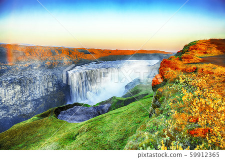 Dramatic sunset view of the most powerful Dramatic sunset view of the most powerful 59912365