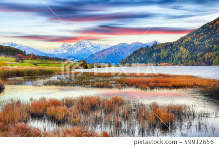 Splendid autumn panorama of Haidersee (Lago della 59912656