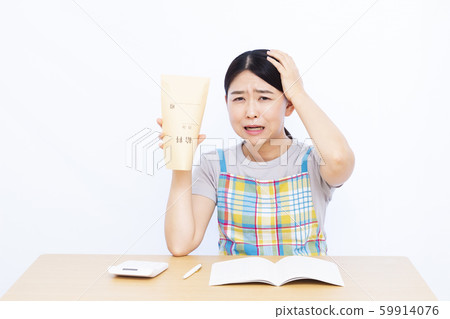 Housewife in her 30s 59914076