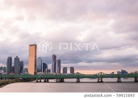 Landscape of han river in seoul Landscape of han river in seoul 59915893