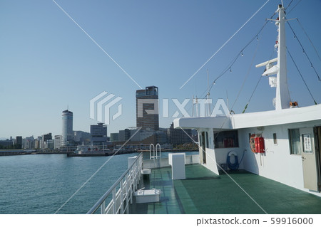 宇野高松渡輪進入高松港2的景色 59916000