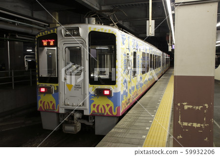 Hokuetsu Express Hokuhoku Line Type HK100(特殊塗層) Hokuetsu Express Hokuhoku Line Type HK100(特殊塗層) 59932206