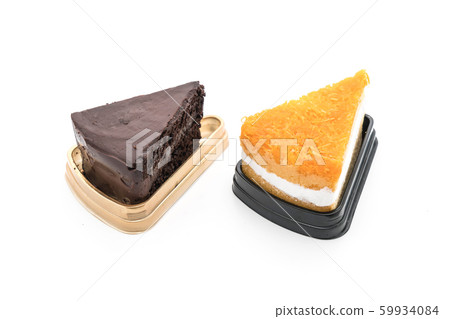 golden threads cake and chocolate cake 59934084