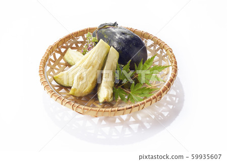 Boiled eggplant in water 59935607