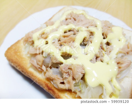 金槍魚蛋黃吐司 59939120