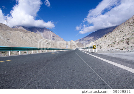 通往巴基斯坦之路 通往巴基斯坦之路 59939851