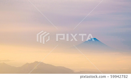 Fuji at dawn (from the summit of Mt. Akadake) Fuji at dawn (from the summit of Mt. Akadake) 59942782