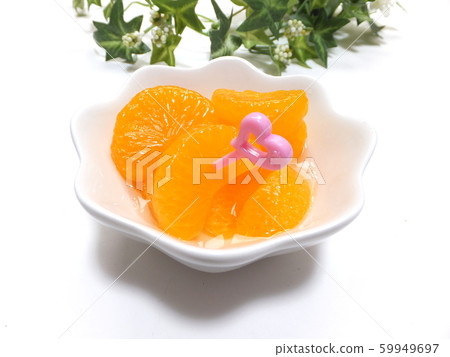 Canned mandarin oranges 59949697