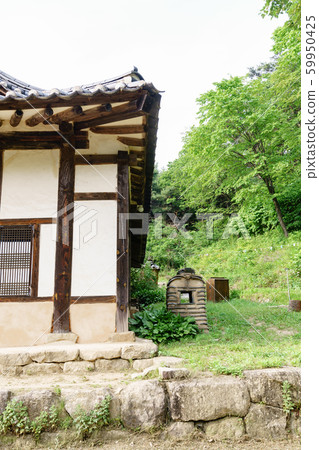 韓國安東傳統韓屋的美麗木製建築 59950425