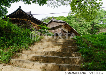 韓國安東傳統韓屋的美麗木製建築 韓國安東傳統韓屋的美麗木製建築 59950437