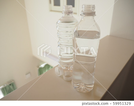 White room and water 59951329