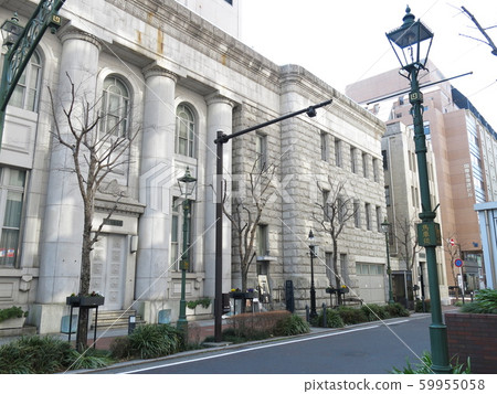 橫濱市政府的城市景觀（煤氣燈/前富士銀行橫濱支行） 59955058