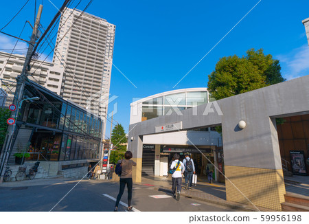 俯瞰代官山站的日本東京城市景觀 俯瞰代官山站的日本東京城市景觀 59956198