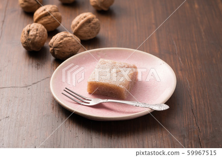 Walnut yubeshi 59967515