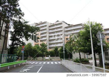■ Akabanedai Nishi Elementary School ■ Public Service Housing Akabane Housing ■ Kita-ku, Tokyo ■ Akabanedai Nishi Elementary School ■ Public Service Housing Akabane Housing ■ Kita-ku, Tokyo 59967597