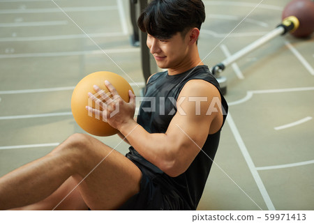 Men Fitness Medicine Ball 59971413