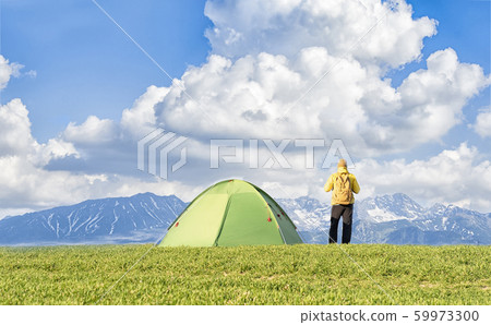 tourist pitch a tent 59973300