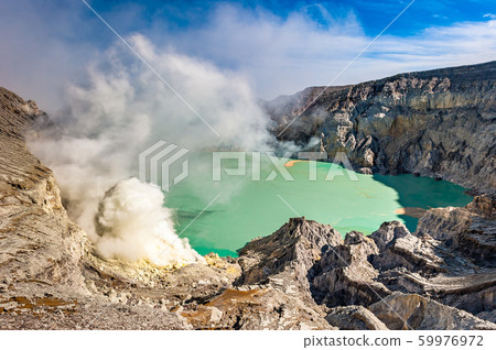 Kawah Ijen volcano with turquoise crater lake, East Java, Indonesia 59976972