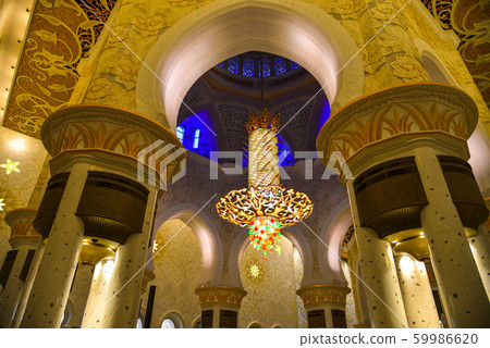 Interior of the Sheikh Zayed Grand Mosque 59986620
