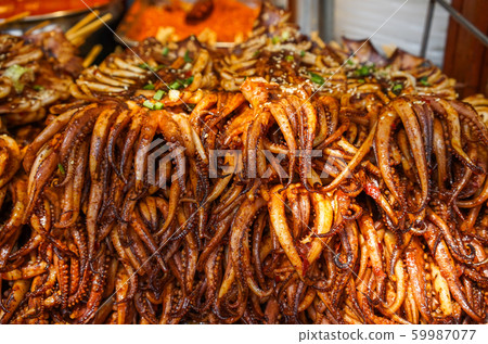 Food street at Jilin Town in Chengdu 59987077