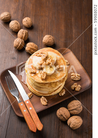 核桃和香蕉煎餅 核桃和香蕉煎餅 59988072