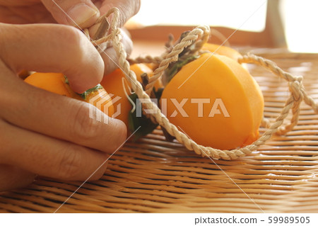Let's make dried persimmon Let's make dried persimmon 59989505