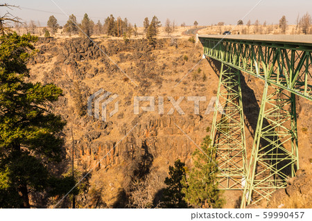 Mill Creek Bridge on Highway 26 that crosses the Indian reserve of Warm Springs 59990457