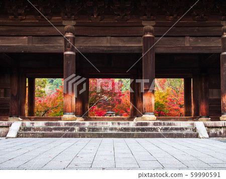 Autumn Kyoto Nanzenji Sanmon 59990591