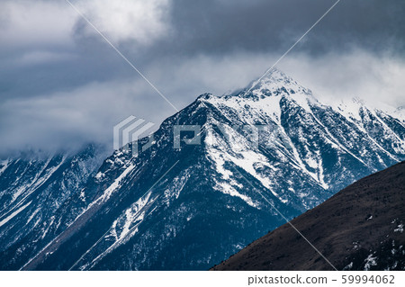 Western Sichuan, China, Snow Mountain Cloud Falls 59994062