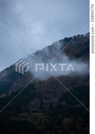 Cloudy Tanzawa 59994779