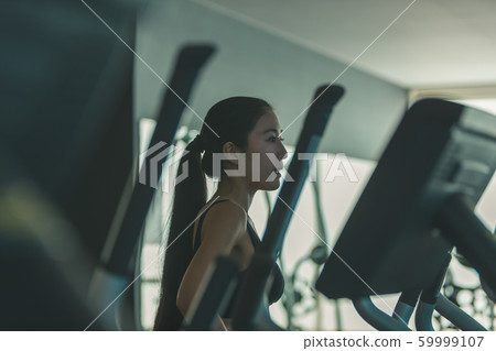 健身房 體育館 女生 59999107