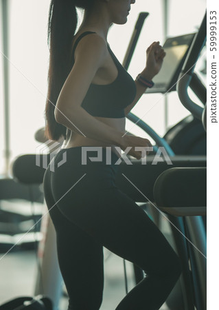 健身房 體育館 女生 59999153