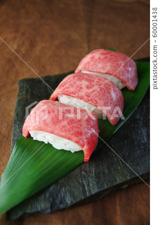Matsusaka Beef Sushi 60001438