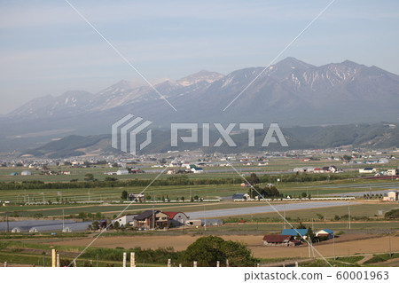 Furano basin and Tokachi dake mountains Furano basin and Tokachi dake mountains 60001963