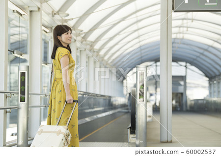 機場走道女性移動走道 60002537
