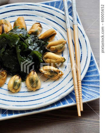 亞洲食品貽貝、海藻和醬油 亞洲食品貽貝、海藻和醬油 60005652