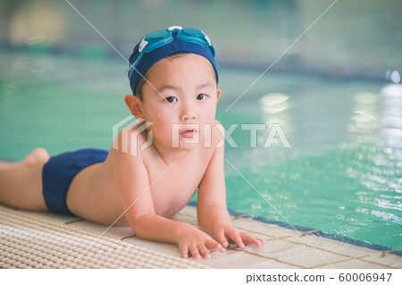 一個游泳 60006947