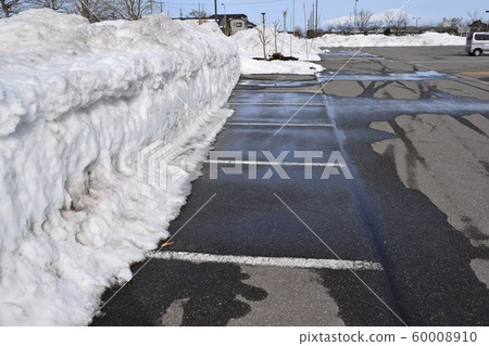 除雪停車場 60008910