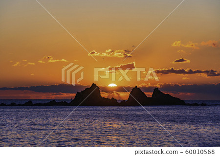 (Kanagawa) Manazuru Peninsula Mitsuishi Coast Sunrise 60010568