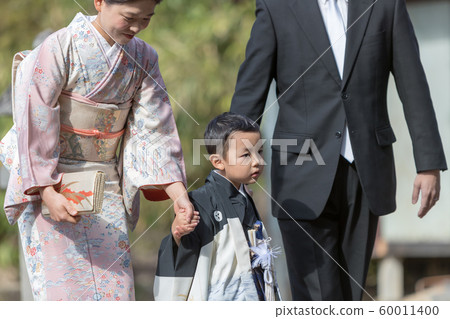 festival day for children of three, five and seven years of age, family, shrine 60011400