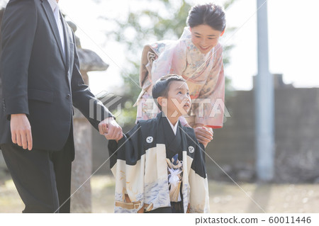 festival day for children of three, five and seven years of age, family, shrine 60011446