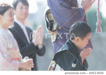 festival day for children of three, five and seven years of age, family, shrine 60013609