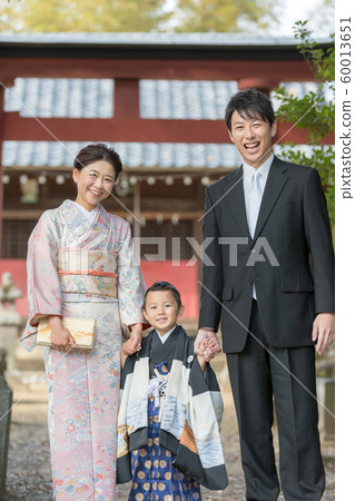 festival day for children of three, five and seven years of age, family, shrine 60013651