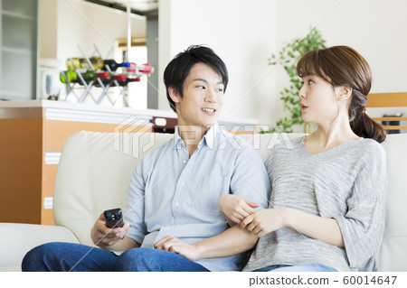 Couple Couple TV Living Dining Sofa Lifestyle Relax Smile Couple Couple TV Living Dining Sofa Lifestyle Relax Smile 60014647