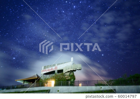 [Okinawa Prefecture] The starry sky seen from the observation deck overlooking the emerald sea 60014797